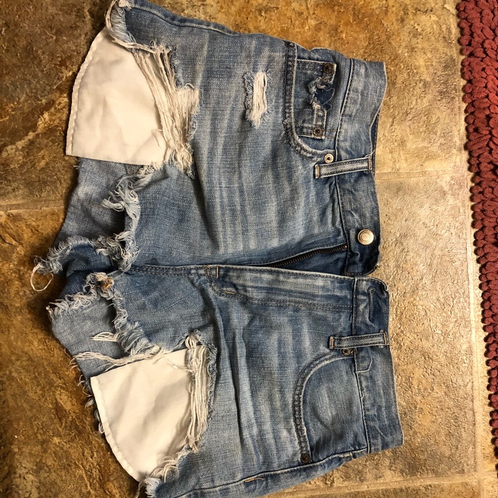 American Eagle High Rise Festival Shorts
